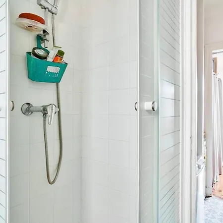 Апартаменты Bright - For 2 In Belleville Париж
