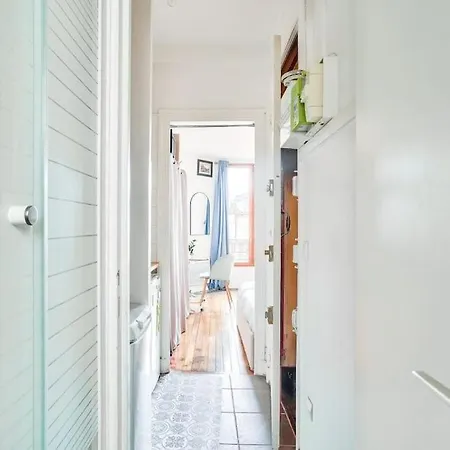 Bright - For 2 In Belleville *